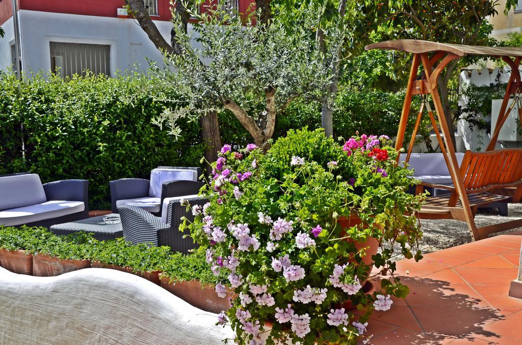 Hotel Santa Maria Santa Maria Navarrese Exterior photo